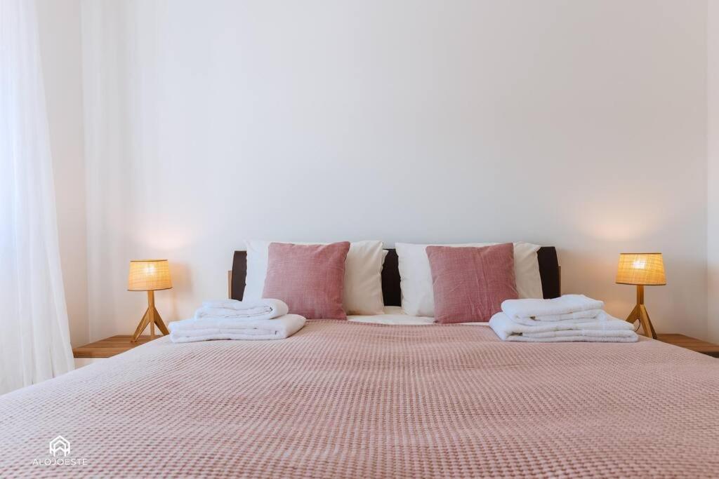 Casa Do Patio - 3 Bedrooms, Ponte Rol 托里什韦德拉什 外观 照片