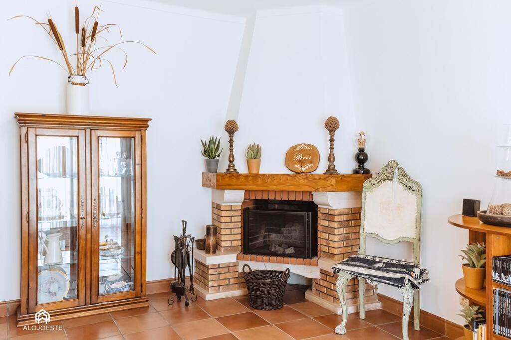 Casa Do Patio - 3 Bedrooms, Ponte Rol 托里什韦德拉什 外观 照片