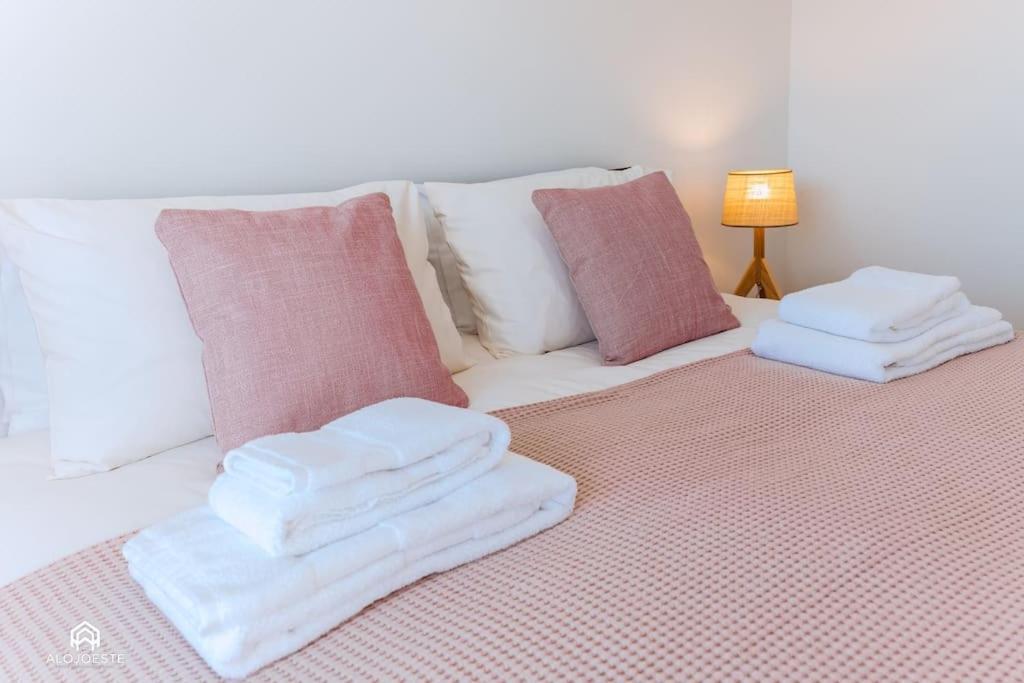 Casa Do Patio - 3 Bedrooms, Ponte Rol 托里什韦德拉什 外观 照片